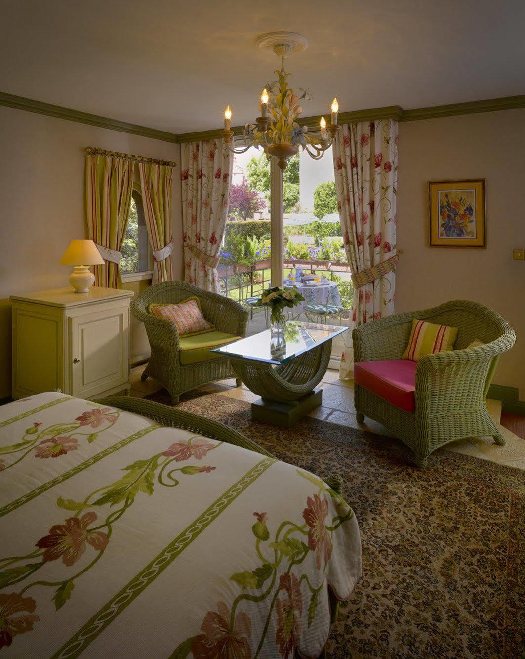 Hostellerie De La Pommeraie By Popinns Selestat Room photo